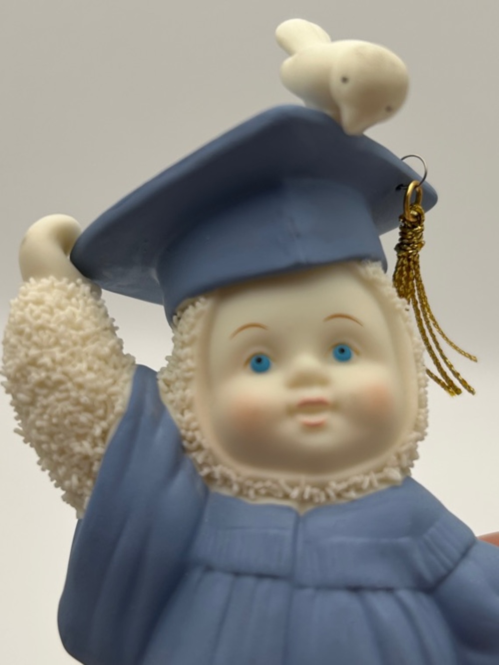 Snowbabies Dept 56 Retired 2002 "Time to Fly" Graduation Figure EUC